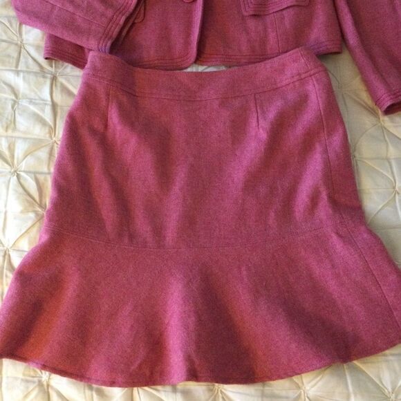 Gap Sz 6 Pink wool skirt, ruffle hem - Picture 3 of 6